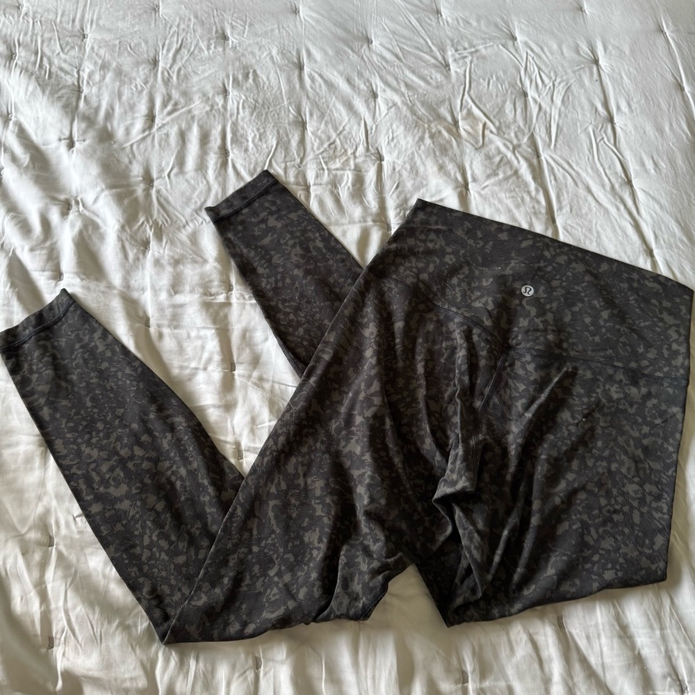 Lululemon Align Pant 28" Wild Thing Camo Dark Olive Multi size 8 - Picture 8 of 9